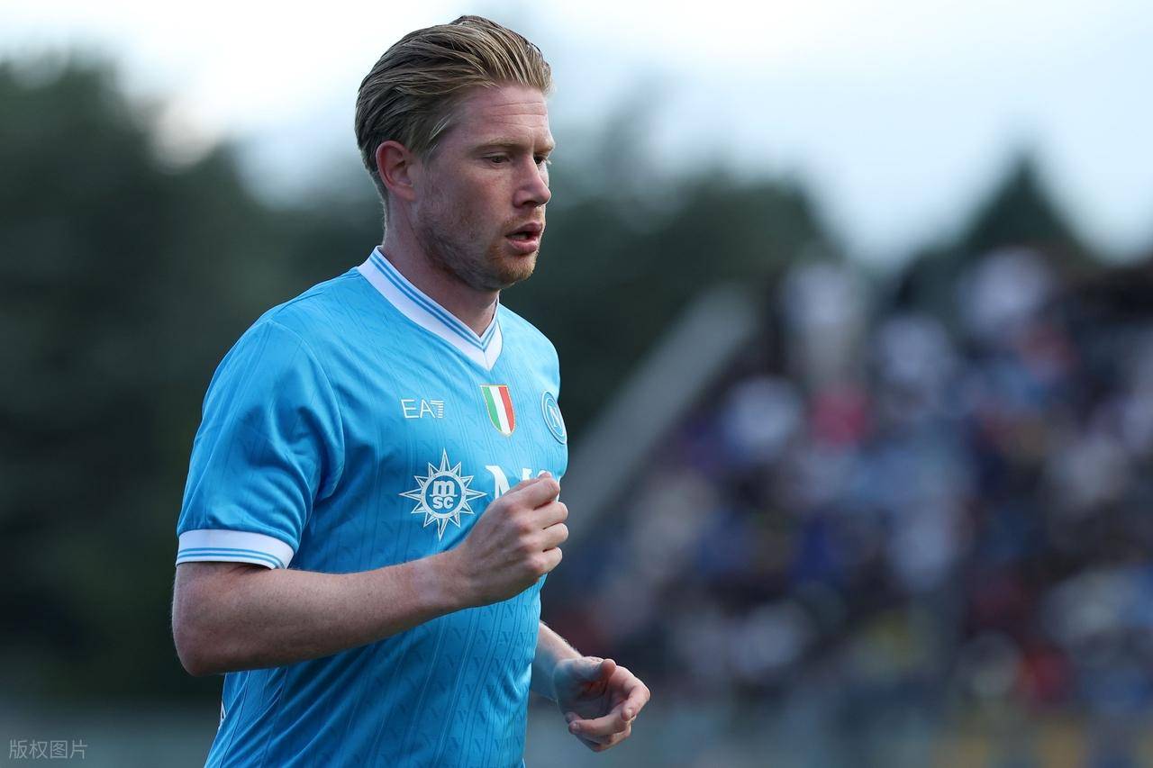 英超赛场亮点：利物浦逆转曼联,