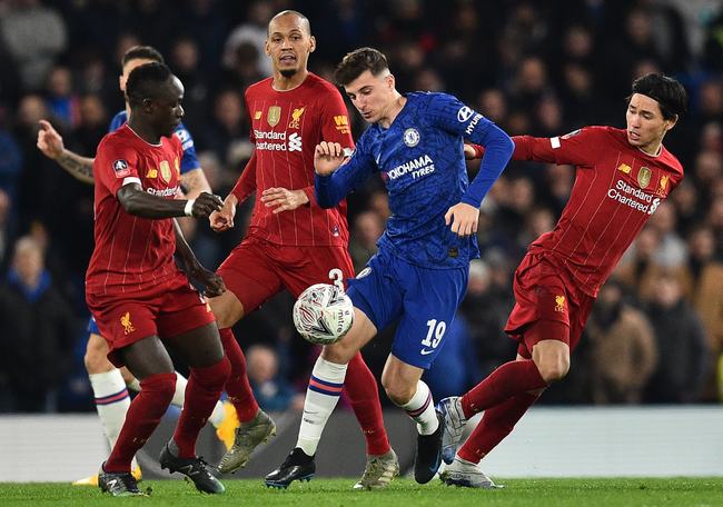 拜仁官方：穆西亚拉今天完成了部分单独训练